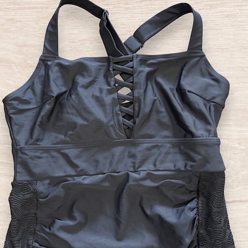 BloomChic Black Crisscross One Piece Swimsuit Ruched Tummy Control Womens 10 - Picture 3 of 14